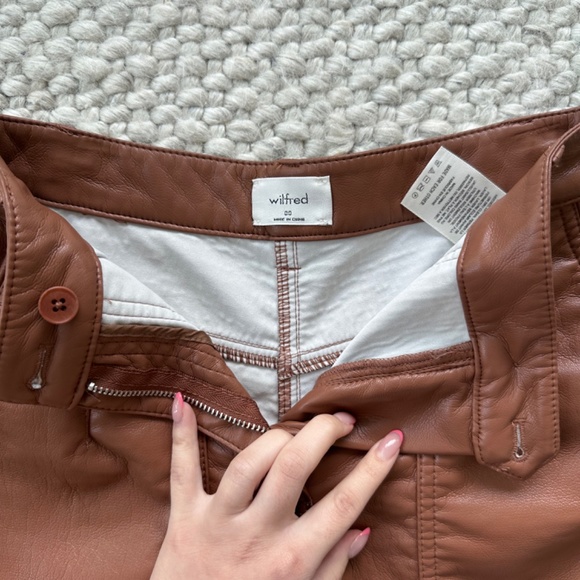 Faux brown leather pants (Aritzia) - Picture 4 of 5